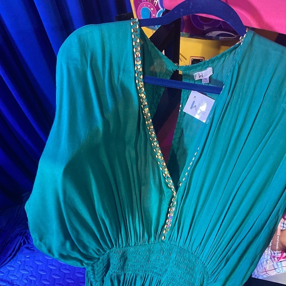 From Dominican Republic: Green Dress W/Gold Tone Bead Embroidery, Nwt